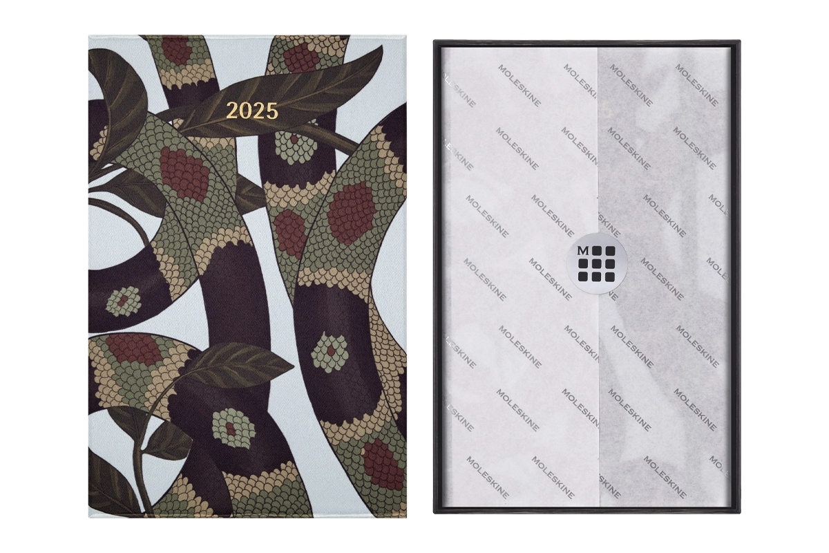 Een Moleskine 2025 12M Weekly Planner Large Snake Leaves + Gift Box koop je bij Moleskine.nl